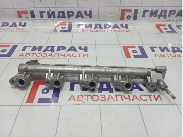 Топливная рампа (топливная рейка) Mazda CX-7 L3K913150B