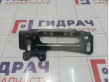 Кронштейн усилителя бампера передний правый Mazda CX-7 EG2250150
