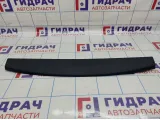 Обшивка двери багажника верхняя Mazda CX-7 EG21-68-930