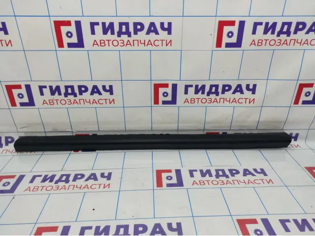 Молдинг двери передней правой Mazda CX-7 EG21-51-RA1