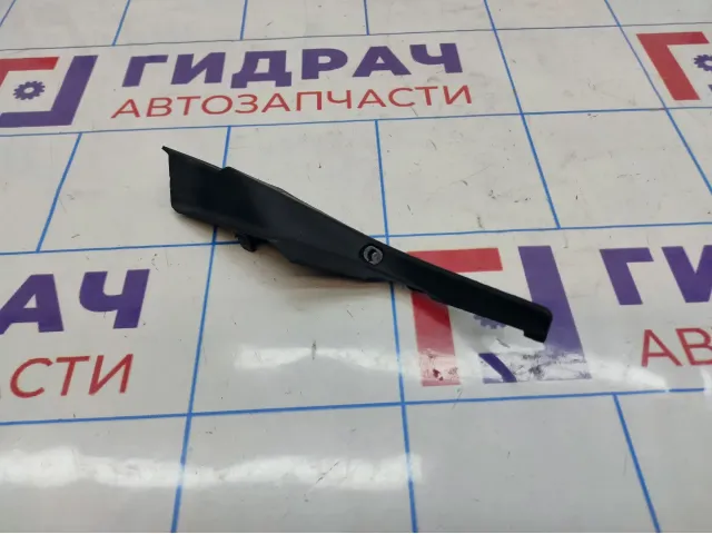 Накладка лобового стекла правая Mazda CX-7 EG21-51-PB1F