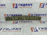 Обшивка двери багажника центральная Mazda CX-7 EG2168930A34