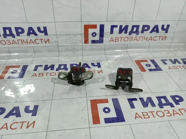 Петли двери задней правой Mazda CX-7