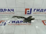 Петля капота правая Mazda CX-7 EG2152410B
