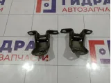 Петли двери передней правой Mazda CX-7