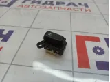 Кнопка центрального замка левая Mazda CX-7 EG23-66-660