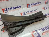 Решетка стеклоочистителей правая Mazda CX-7 EG21-50-7R0J