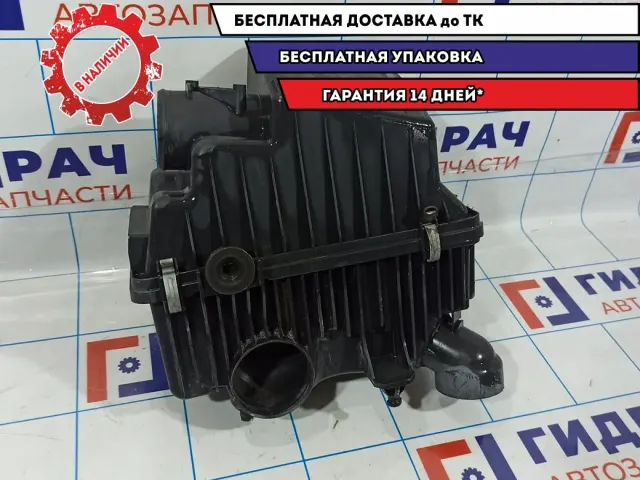 Корпус воздушного фильтра Mazda CX-7 L33E-13-320A.