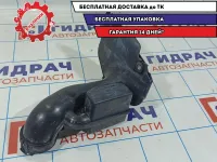 Воздухозаборник Mazda CX-7 L33D-13-200A.