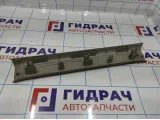 Накладка порога внутренняя передняя правая Mazda CX-7 EG21-68-710B-34. Царапины.