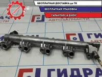 Рейка топливная (рампа) Mazda CX-7 L3K9-13-150B. С датчиком давления топлива.