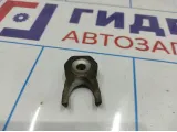 Кронштейн форсунки Mazda CX-7 L3K9-13-279A.