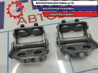 Петля двери багажника Mazda CX-7 L206-62-210. Комплект.
