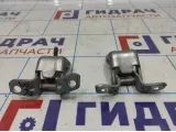 Петля двери задней правой Mazda CX-7 . Комплект.