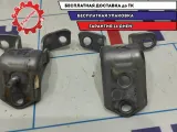 Петля двери задней левой Mazda CX-7 . Комплект.