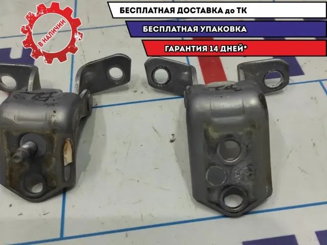 Петля двери задней левой Mazda CX-7 . Комплект.