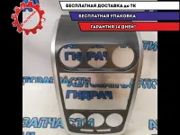 Накладка магнитолы Mazda CX-7 EG2155210 Отличное состояние