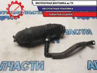 Патрубок воздушного фильтра Mazda CX-7 L33E13220 Отличное состояние