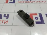 Кнопка стеклоподъемника заднего правого Mazda Mazda 3 (BK) BP4K-66-380