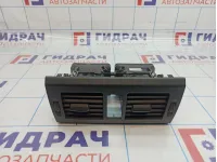 Дефлектор воздушный центральный Mercedes-Benz GLK (X204) 2048305054