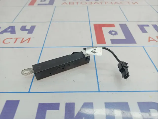 Антенна Mercedes-Benz GLK (X204) 2048702589