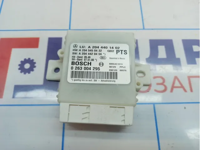 Блок управления парктроником Mercedes-Benz GLK (X204) 2044401402