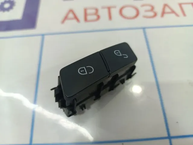 Кнопка центрального замка левая Mercedes-Benz GLK (X204) 2048706310
