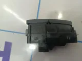 Кнопка центрального замка левая Mercedes-Benz GLK (X204) 2048706310