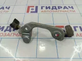 Кронштейн глушителя правый Mercedes-Benz GLK (X204) 2044922641