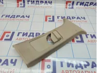 Обшивкак стойки средней правой верхяя Mercedes-Benz GLK (X204) 2046907025