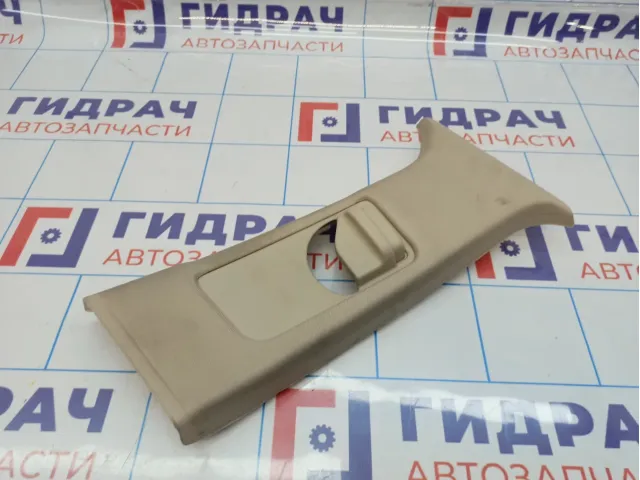 Обшивкак стойки средней правой верхяя Mercedes-Benz GLK (X204) 2046907025