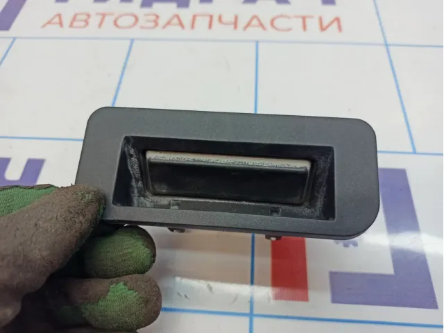 Ручка открывания крышки багажника Mercedes-Benz GLK (X204) 2047500193