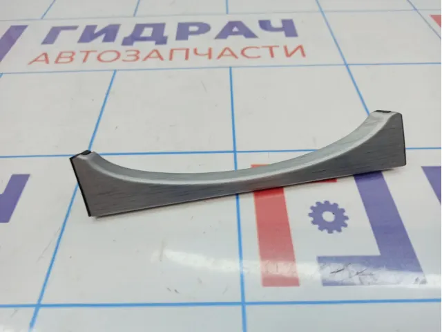 Накладка декоративная на торпедо Mercedes-Benz GLK (X204) 2046800208