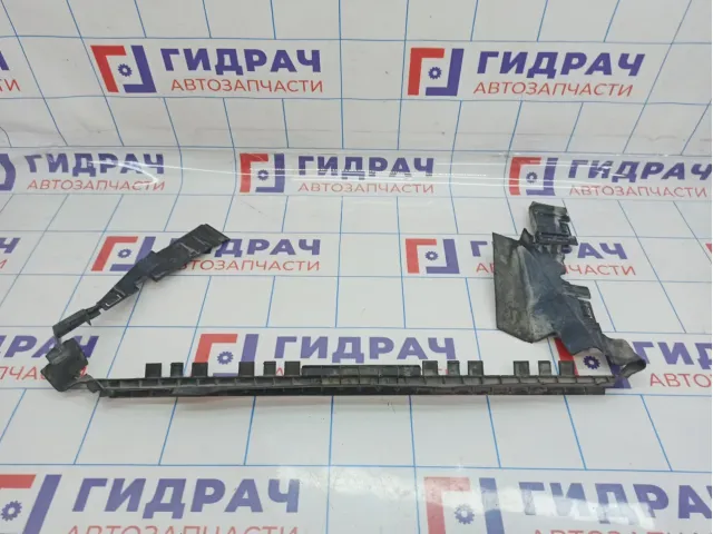 Воздуховод радиатора Mercedes-Benz GLK (X204) 2045051430