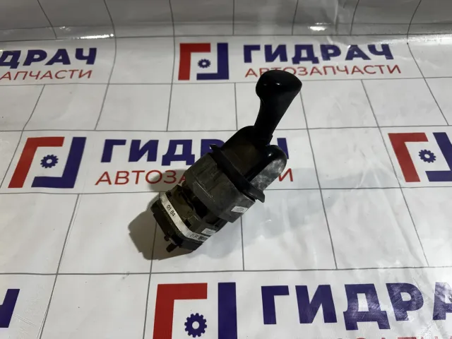 Кран стояночного тормоза Mercedes-Benz Axor A0004200184