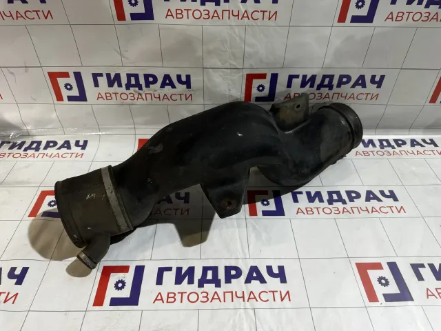 Патрубок воздушного фильтра Mercedes-Benz Axor A3755280107