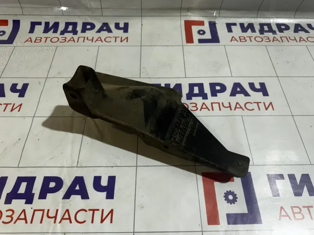 Кронштейн бампера левый Mercedes-Benz Axor A9406660931