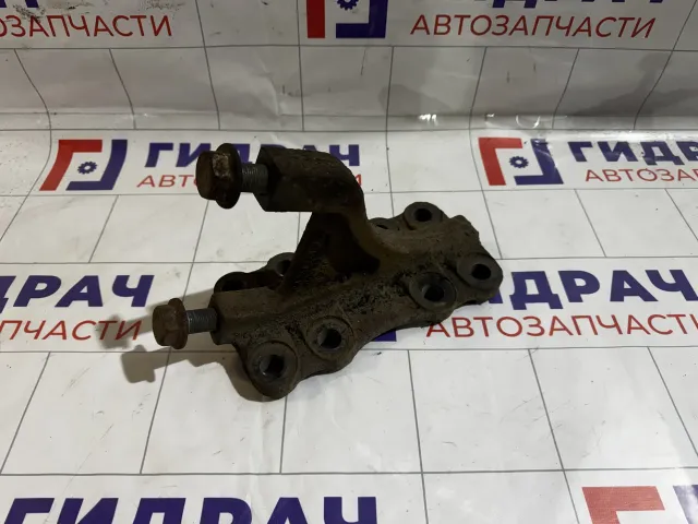 Кронштейн v-образной реактивной тяги левый Mercedes-Benz Axor A9413250109