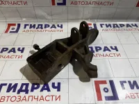 Кронштейн стабилизатора передний правый Mercedes-Benz Axor A9433234784