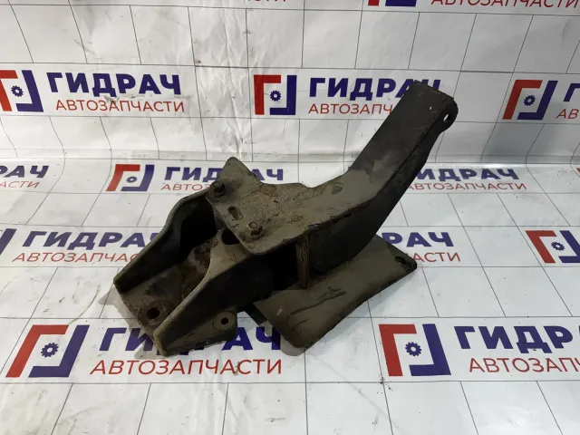 Кронштейн подъема кабины задний правый Mercedes-Benz Axor A9583172101