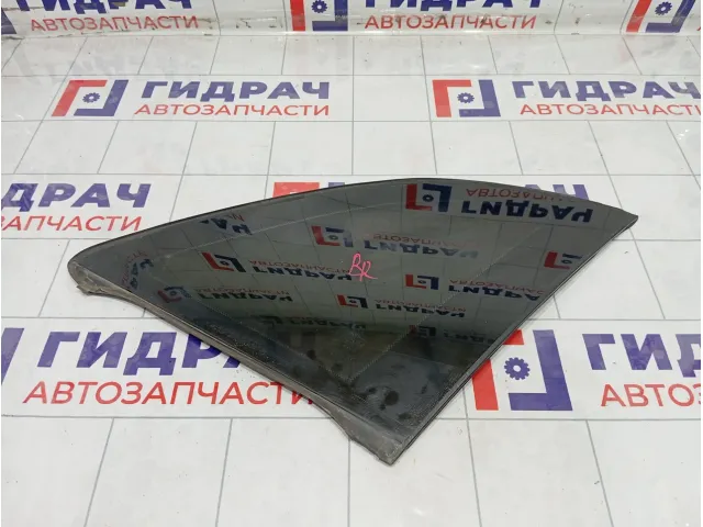 Стекло кузовное глухое (форточка) заднее правое Mercedes-Benz B-класс A1696701012