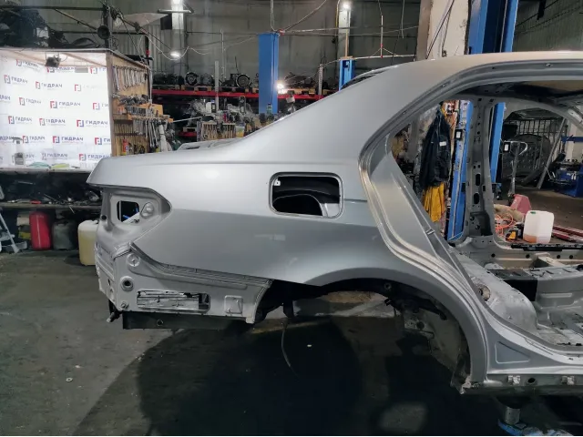 Крыло заднее правое Mercedes-Benz E-Class 200 (W212) A2126300421