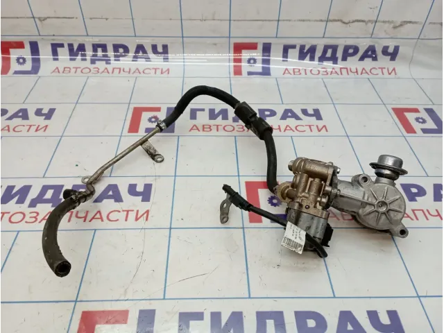 Насос (ТНВД) бензиновый Mercedes-Benz E-Class 200 (W212) A2710702201