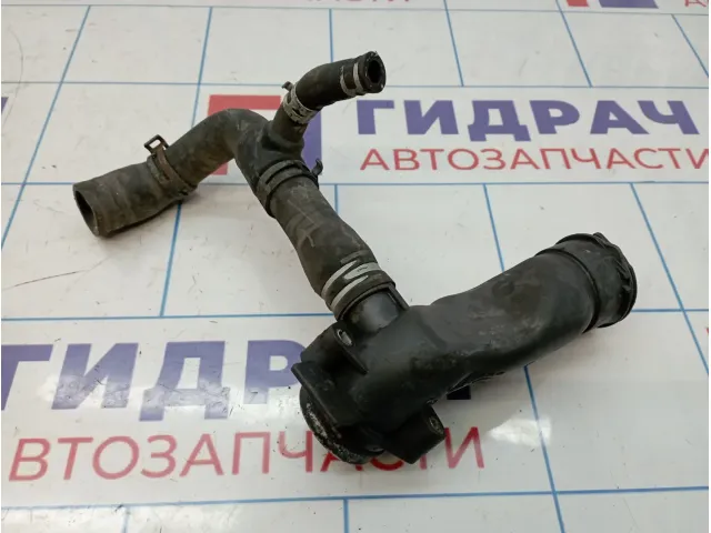Патрубок системы охлаждения Mercedes-Benz E-Class 200 (W212) A2712002056