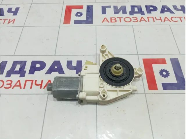 Моторчик стеклоподъемника переднего левого Mercedes-Benz GL-класс A2518200742