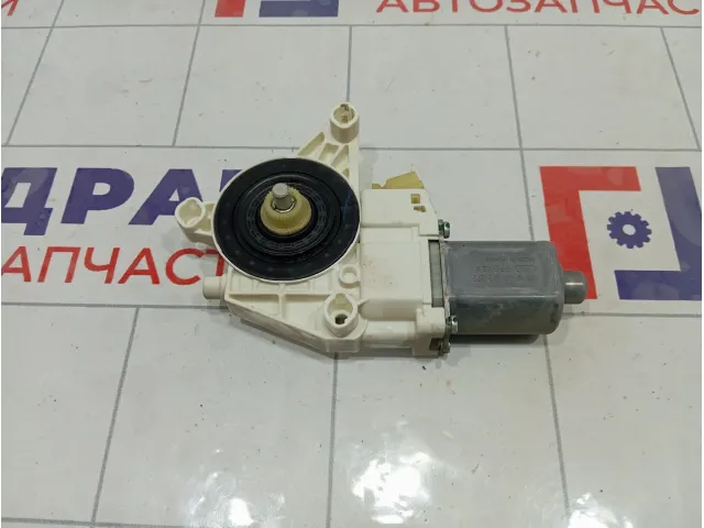 Моторчик стеклоподъемника переднего правого Mercedes-Benz GL-класс A2518200842