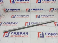 Накладка стекла переднего левого Mercedes-Benz GL-класс A1646907380