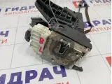Замок двери задней левой Mercedes-Benz GL-класс A1647303135