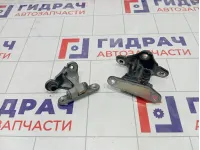 Петли двери передней правой Mercedes-Benz GL-класс