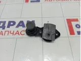 Крючок капота Mercedes-Benz GL-класс A2038800460